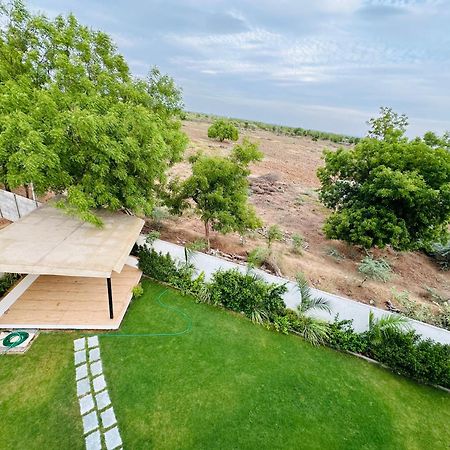 Karmabhumi 1 Villa Satej Exterior photo