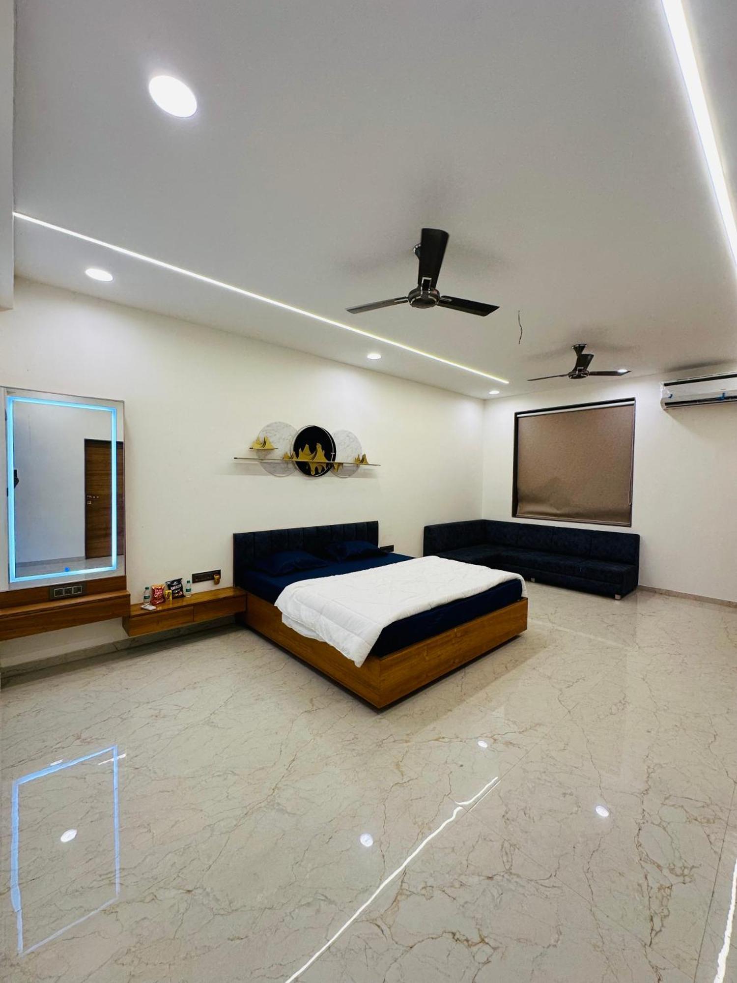 Karmabhumi 1 Villa Satej Exterior photo