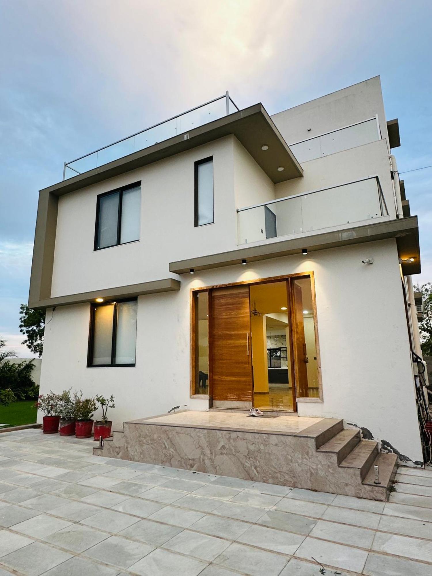 Karmabhumi 1 Villa Satej Exterior photo